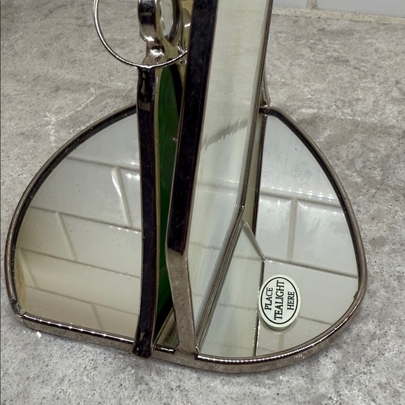 Stained Glass Handcrafted Christmas Nativity Scene. Holds tealight. 8”x5.5” - Picture 3 of 9